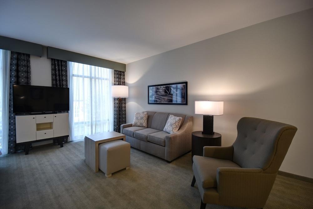 Homewood Suites By Hilton Greenville Downtown מראה חיצוני תמונה