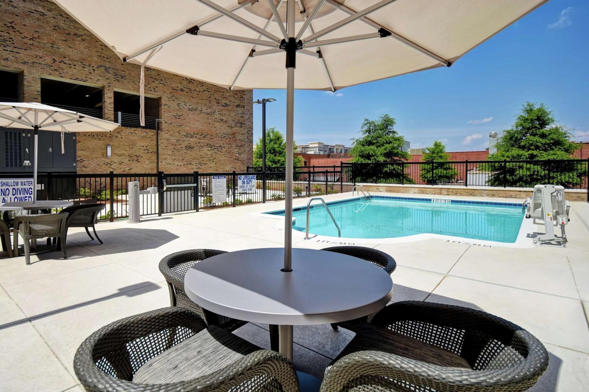 Homewood Suites By Hilton Greenville Downtown מראה חיצוני תמונה