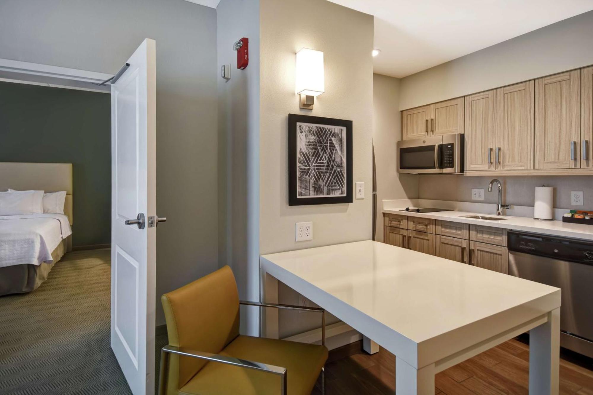 Homewood Suites By Hilton Greenville Downtown מראה חיצוני תמונה