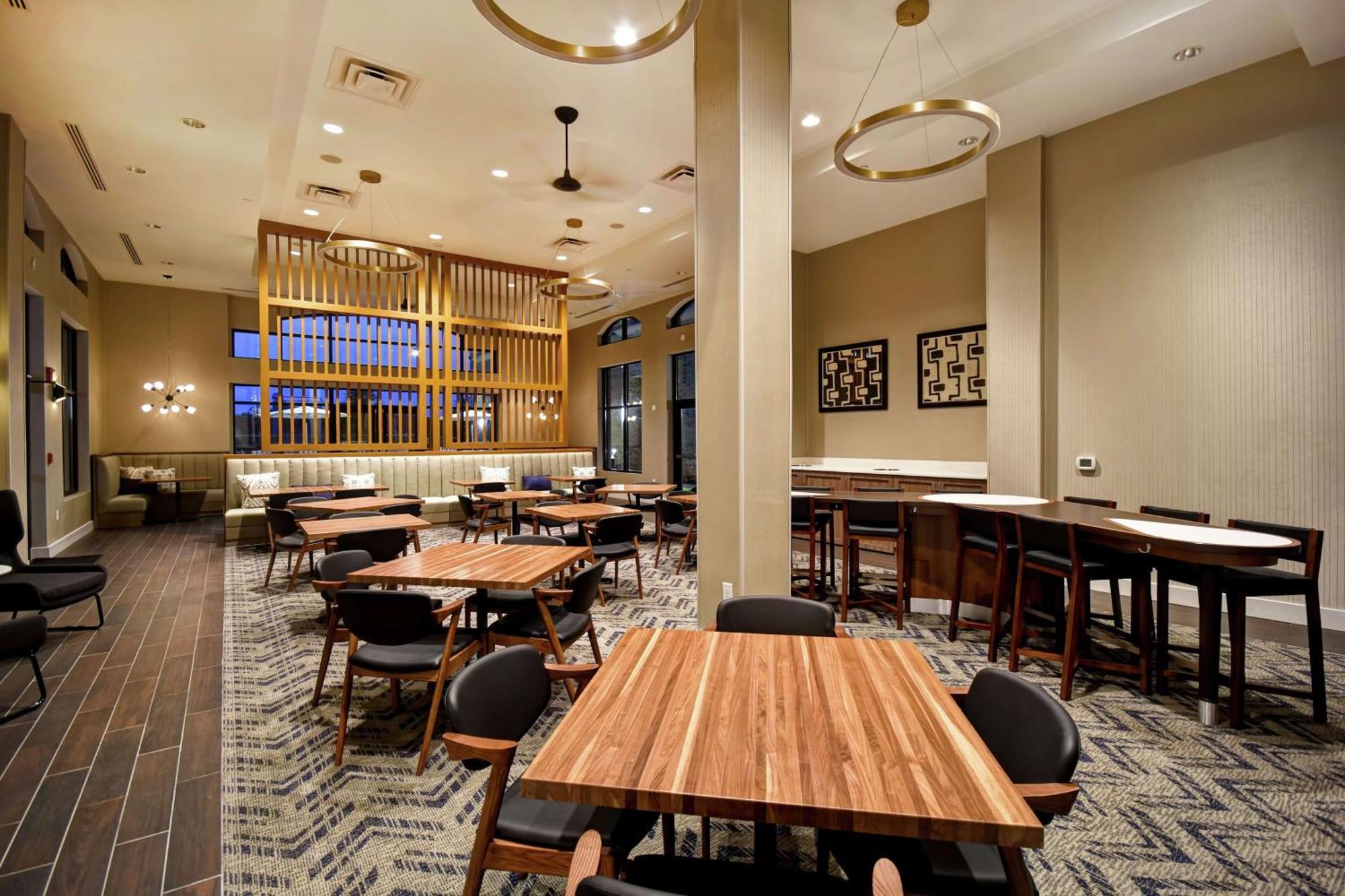 Homewood Suites By Hilton Greenville Downtown מראה חיצוני תמונה